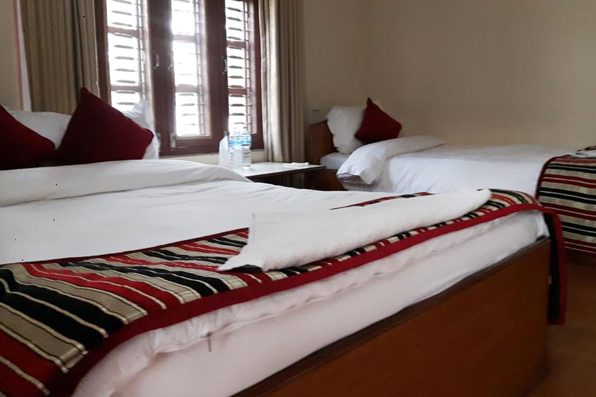 Unique Wild Resort Sauraha Esterno foto